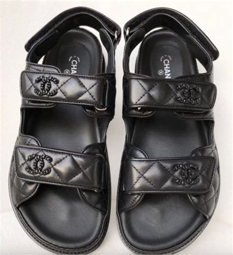 sandalias chanel.